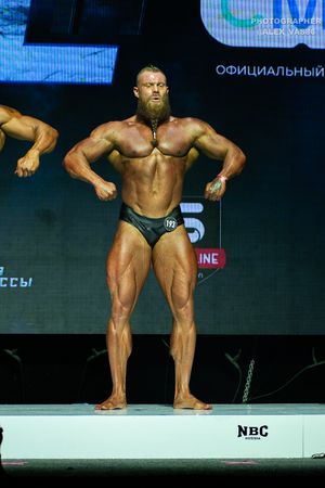 CLASSIC PHYSIQUE +178